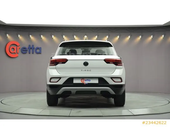 Volkswagen T-Roc 1.5 TSI Life Image 4